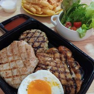 เมนูของร้าน Hungry Nerd Steak &  Pasta ราชเทวี