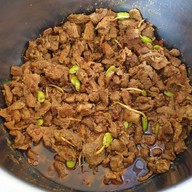ร้านข้าวแกงเปิดหม้อ (ครัวเมืองใต้)