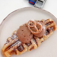 201  Slow Bar Coffee and Croffle