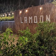 หน้าร้าน Lamoon Cafe’ & Bistro