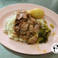 เมนูของร้าน เล่อขาหมูทรงเครื่อง