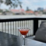 NYE Caféstaurant โรงแรมอำแดง