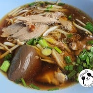 เมนูของร้าน ก๋วยเตี๋ยวเป็ด ดินแดง