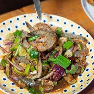 หม่าล่าสร่างเมา หลังสยามนคริทร์แยกไฟแดงโรงเรียนกอบกาญ