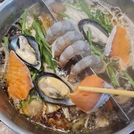 Penguin Eat Shabu สาขาสะพานควาย