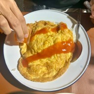 เมนูของร้าน เล้งเลียบด่วน กะเพราถาด (ตลาดเลียบด่วน)