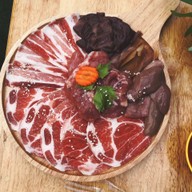 เมนูของร้าน แชร์โลมา หมูกระทะ & คาเฟ่ ซ. พัทยา- นาเกลือ 29/1