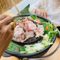 แชร์โลมา หมูกระทะ & คาเฟ่ ซ. พัทยา- นาเกลือ 29/1