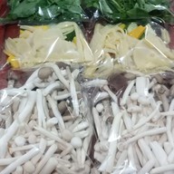 เจ้แต๋นตำนัว/แกงเห็ด/อาหารอิสาน ตรงข้ามที่ว่าการ อ.บางใหญ่