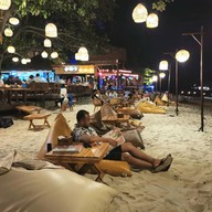 หน้าร้าน Silver Sand