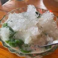 บ้านริมน้ำ