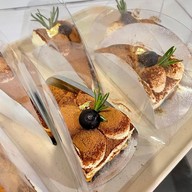 Seoul R cafe and space