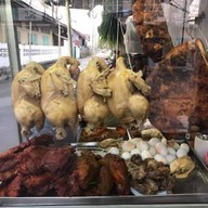 ร้านข้าวหมูแดงเจ๊กิมลี้