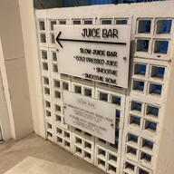 Slow Bar : Slow Coffee & Juice Bar