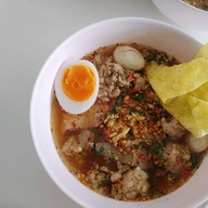 เมนูของร้าน ก๋วยเตี๋ยวหมูกำตังไข่ยักษ์ สูตรโบราณ รามอินทรา65 แยก2-2