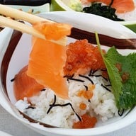 Uwajima อุวะจิมะ เลคฟร้อนท์