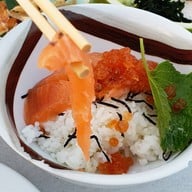 Uwajima อุวะจิมะ เลคฟร้อนท์