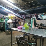 บรรยากาศ ข้าวขาหมูนายไซ