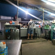 บรรยากาศ ข้าวขาหมูนายไซ