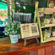 บ้านมะพร้าวน้ำหอม