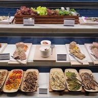 เมนูของร้าน Flow Millennium Hilton Hotel