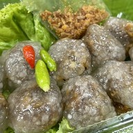 คุณปุ่นสาคู-ข้าวเกรียบปากหม้อ ตลาดสดปทุมธานี