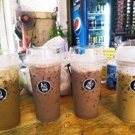 AU COFFEE &ก๋วยเตี๋ยวหมูต้มยำคุณอู๋