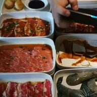 Gyuma ทองหล่อ