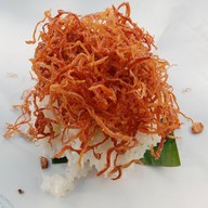 เมนูของร้าน ข้าวเหนียวหมูทอด ไข่เหลี้ยม นวลจันทร์