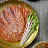 อาหารเกาหลี Young’s Kitchen ฝีมือเชฟเกาหลี