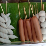 ลูกชิ้นทอด/ยำ