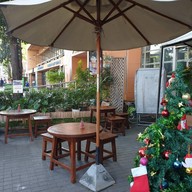 Trailer Coffee Suriwong Book Center