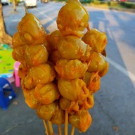 ปลาหมึกย่างเยาวราช By พลอย ข้างกระทรวงพาณิชย์