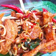 ข้าวสไตล์เกาหลีพ่อหนุ่มหน้ามน