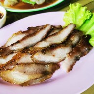 เมนูของร้าน ร้านลาบอุบล คนโก้ ซอยเทียนทะเล 7