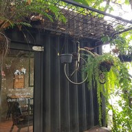 Retro Cafe Halal