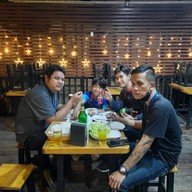 ครัวเชฟแซน ส้มตำ ไก่ย่าง เมี่ยงปลาเผา