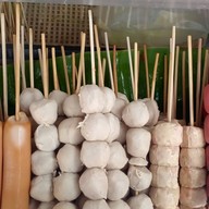 ลูกชิ้นทอด/ยำ