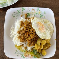ข้าวแกงปักษ์ใต้เชิงดอย