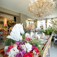 บรรยากาศ อยากยำคาเฟ่ กาญจนบุรี