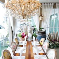 บรรยากาศ อยากยำคาเฟ่ กาญจนบุรี