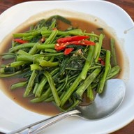 เมนูของร้าน ภูมิพัฒน์ฟาร์มเมี่ยงปลาเผา ภูมิพัฒน์ฟาร์มเมี่ยงปลาเผา