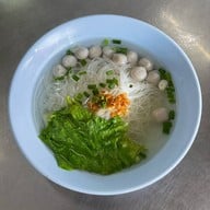 เมนูของร้าน โซ้ยตี๋ ก๋วยเตี๋ยวลูกชิ้นปลากราย