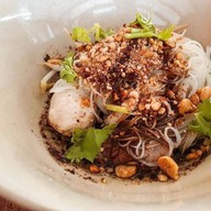 ก๋วยเตี๋ยวเรือรสเด็ด อร่อยที่สุดในเมืองมนุษย์ (สาขา9ซอยเรวดี60)