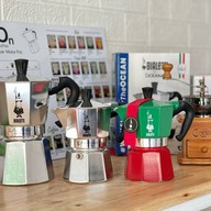 On Kaffee ( กาแฟสด สโลว์บาร์ )