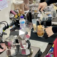 On Kaffee ( กาแฟสด สโลว์บาร์ )