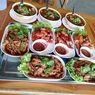 แซ่บนัวครัวลุงแอ้ว