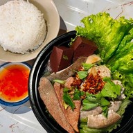 โจ๊กหมู เฮง เฮง (ข้าวขาหมู&ข้าวหมูแดงกรอบ) พระโขนง