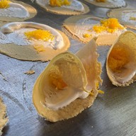 ร้านเก๋ากึ๊กขนมโตเกียวขนมเบื้องสาขาในเมือง