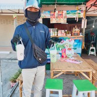 ร้านน้ำมะพร้าวปั่นนมสดสูตรดั้งเดิมต้นตำรับ เนื้อไอศครีม สูตรหวานน้อย By Kodchakon สาขาหมู่บ้านนันทวัน 5 แขวงโคกแฝด เขตหนองจอก